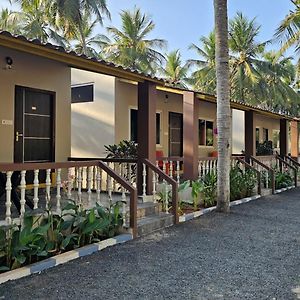 Coastline Beach Resort